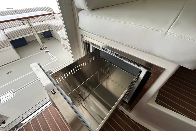 Esc Key Yacht Photos Pics 