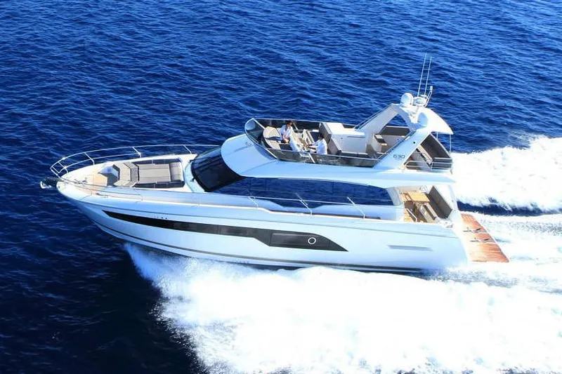  Yacht Photos Pics Manufacturer Provided Image