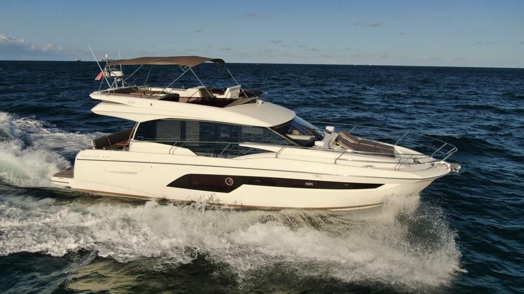 2018 Prestige 52 