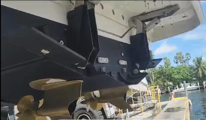 Aura Yacht Photos Pics 2018 Prestige 520 yacht propellers and stern view at dockside.