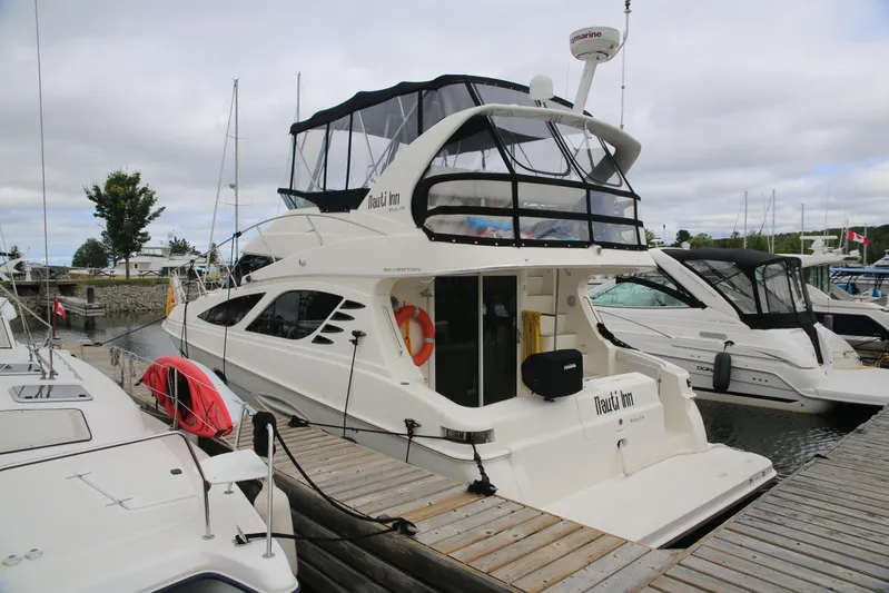  Yacht Photos Pics Port Aft