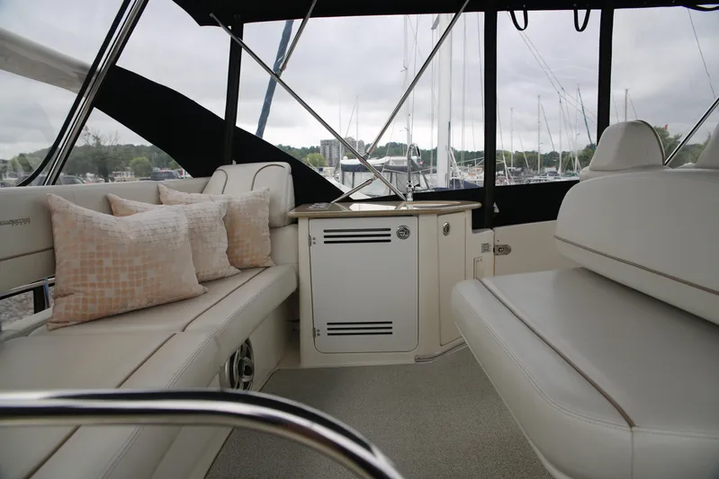  Yacht Photos Pics Bridge Deck