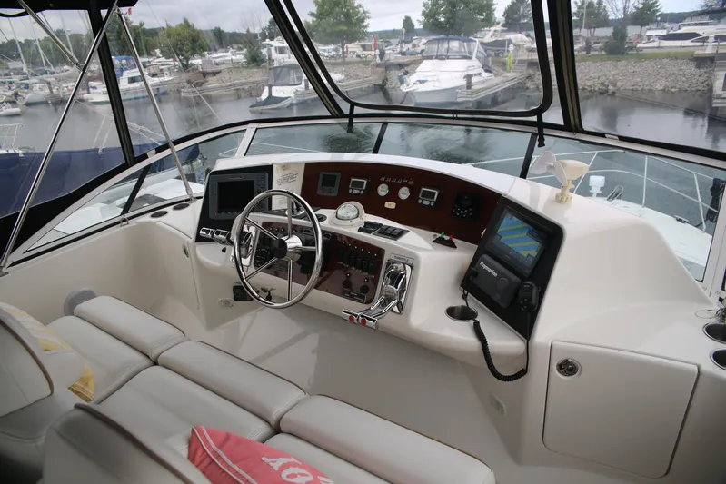  Yacht Photos Pics The Helm