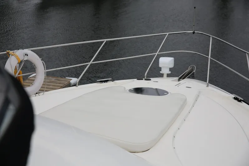  Yacht Photos Pics Bow