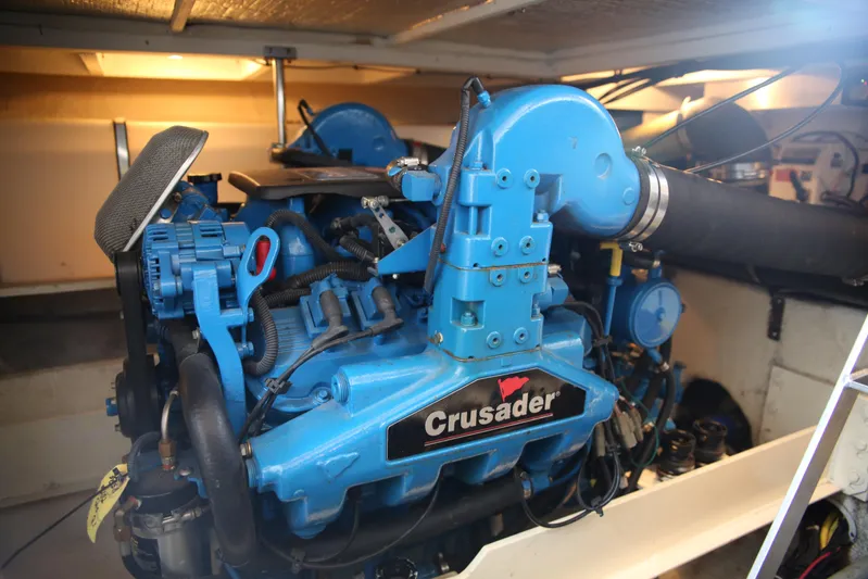  Yacht Photos Pics Engine room of 2008 Silverton 38 Sport Bridge with Crusader engine.