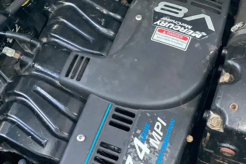 Lou Alice Yacht Photos Pics Mercury MerCruiser V8 engine in a 2000 Sea Ray Sundancer boat.