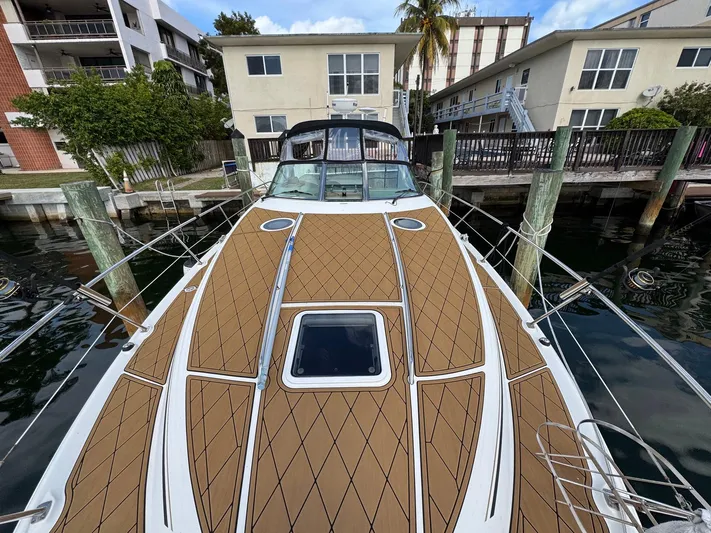 Knotta Clue Yacht Photos Pics 