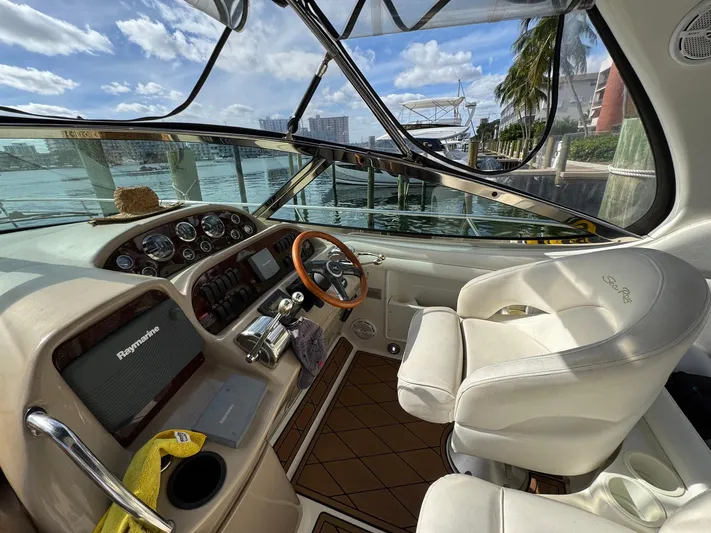 Knotta Clue Yacht Photos Pics 