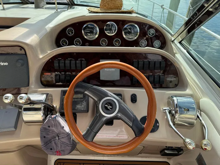 Knotta Clue Yacht Photos Pics 