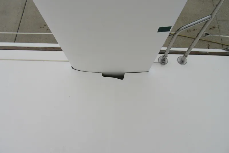 Pippin Yacht Photos Pics Catana 471 sailboat deck detail, 2001 model, featuring mast and railing.