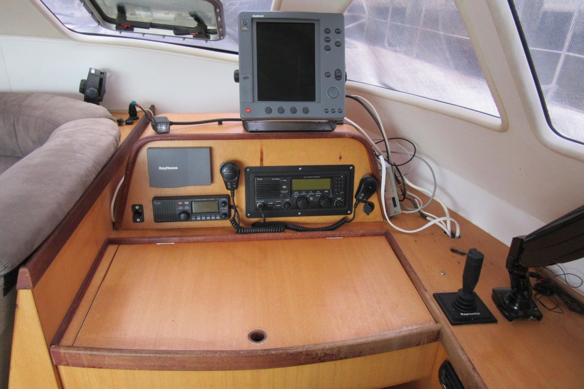 2001 Catana 47 