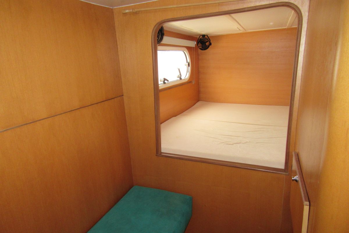 2001 Catana 47 