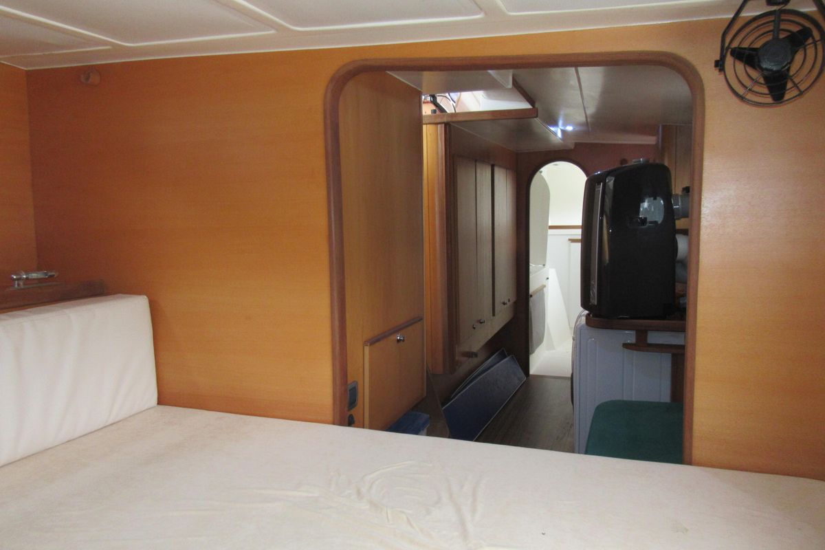 2001 Catana 47 