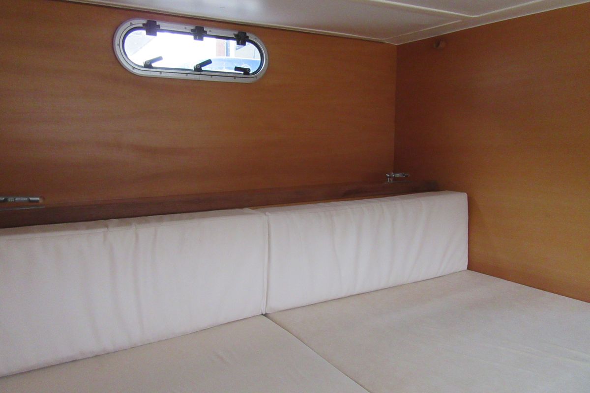 2001 Catana 47 
