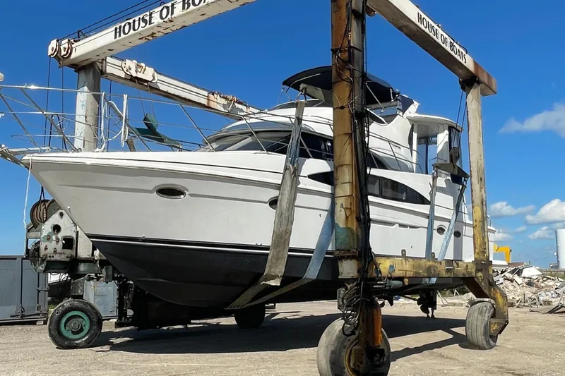 Sudden Comfort Yacht Photos Pics 