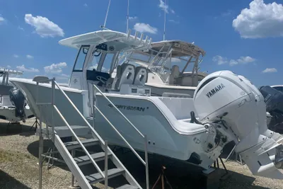 Sportsman Open 262 Center Console