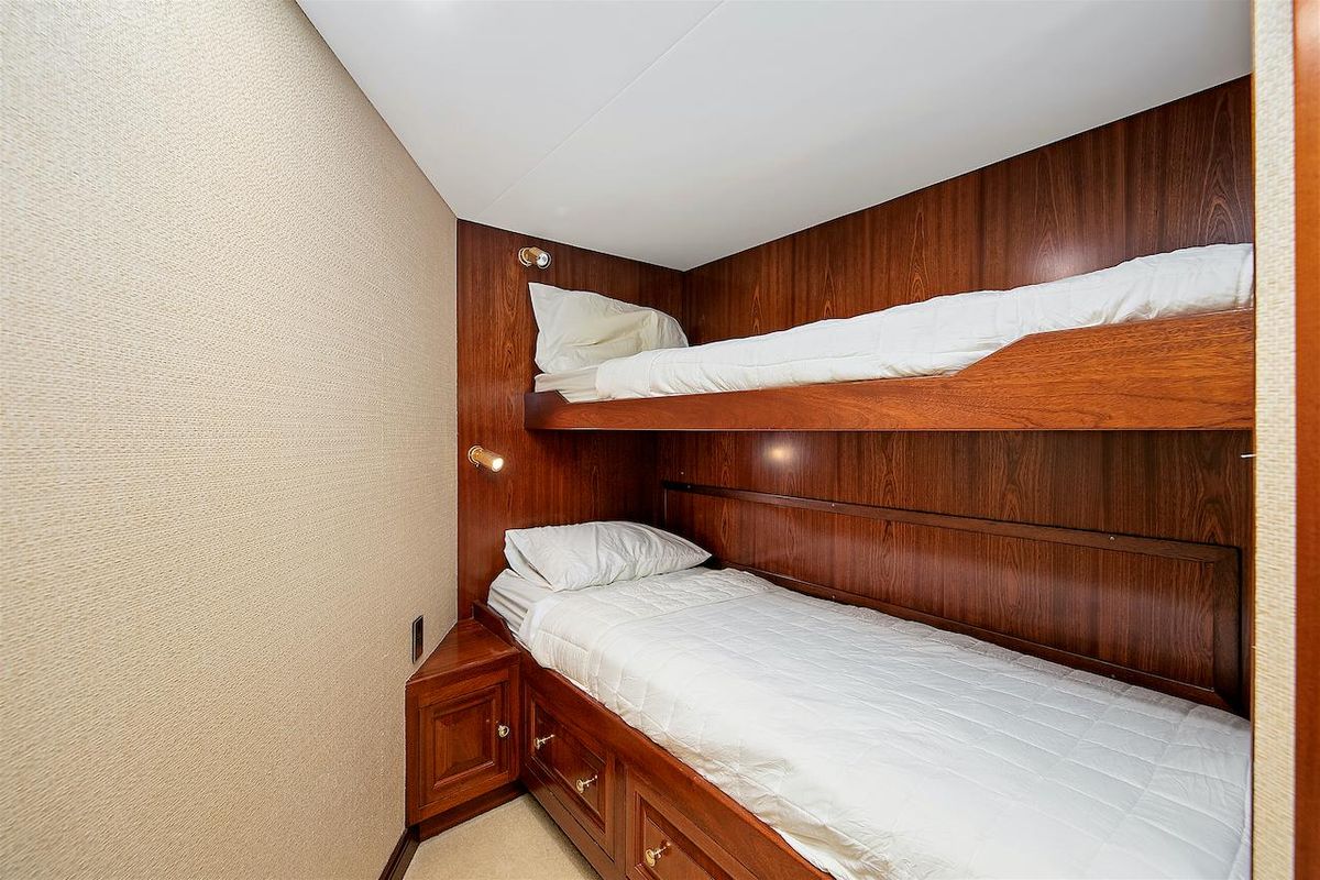2001 Crescent 120 