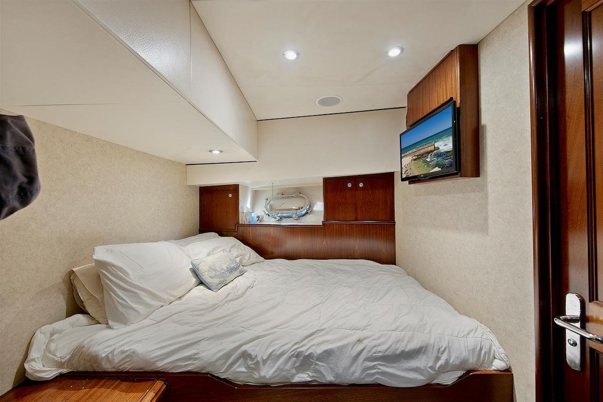 2001 Crescent 120 