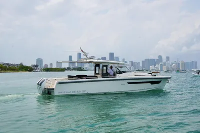 Nimbus Tender 11 #258