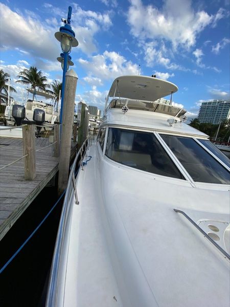 2001 Sea Ray 480 Sedan Bridge