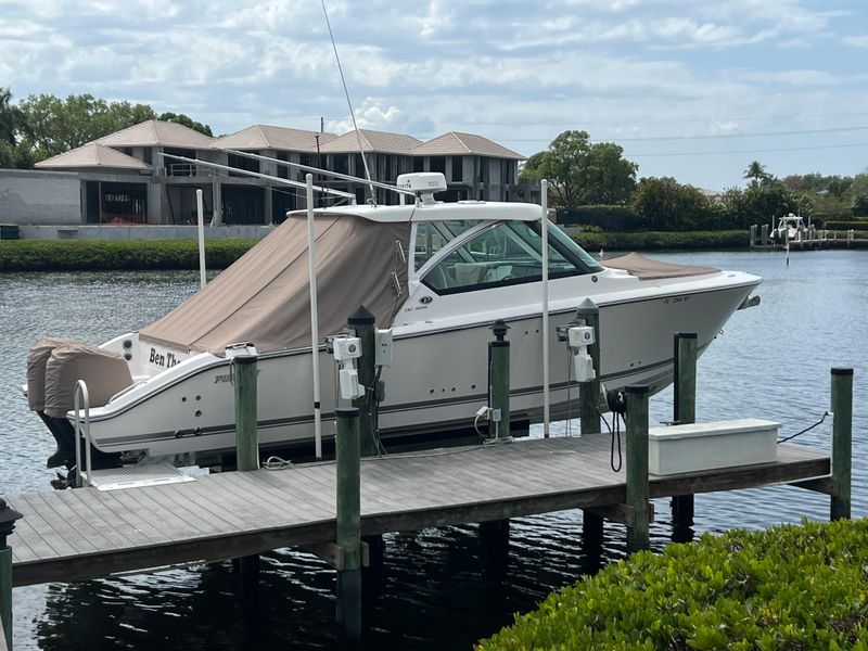 2017 Pursuit DC 325 Dual Console