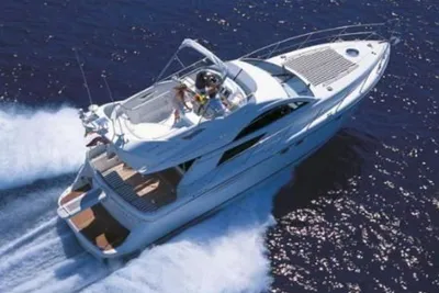 2004 Fairline Phantom 46