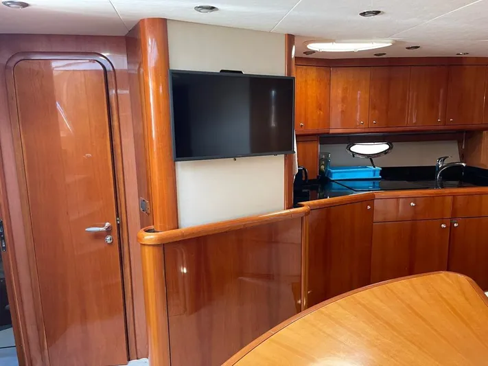  Yacht Photos Pics Luxurious 2005 Sunseeker Mk1 yacht interior with wood paneling and modern amenities.