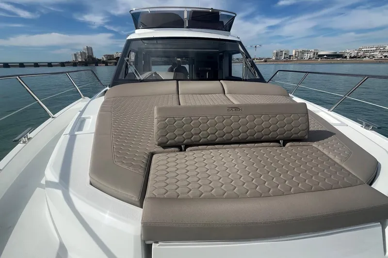  Yacht Photos Pics 2026 Galeon 400 Fly yacht with luxurious sunbathing deck on calm waters.