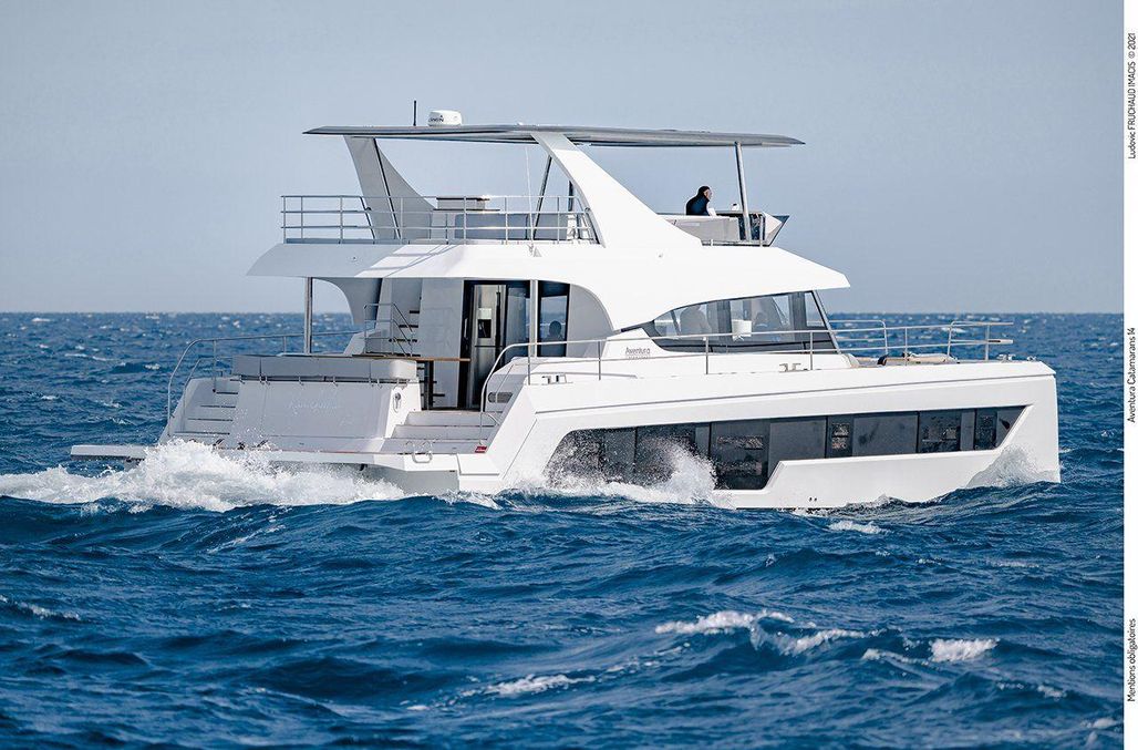 aventura 10 power catamaran for sale