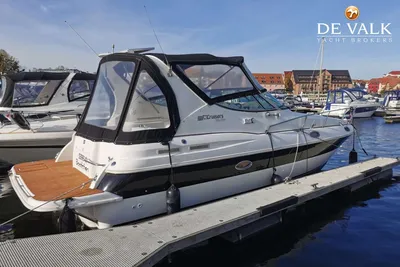 1996 Cruisers Yachts 3075 Rogue