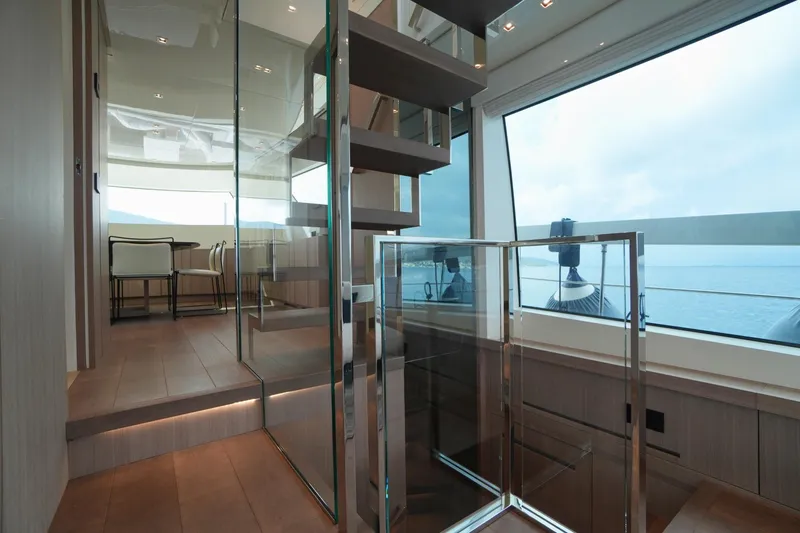 Love Is In The Air Yacht Photos Pics 