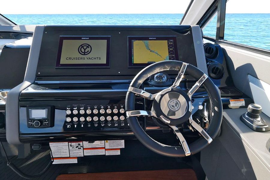 2022 Cruisers Yachts 42 GLS