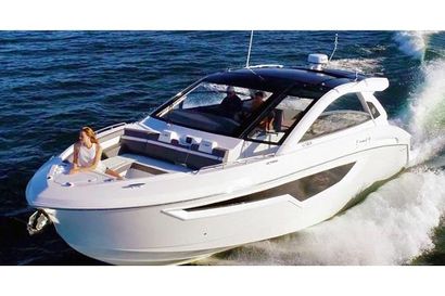 2022 42' Cruisers Yachts-42 GLS Fort Lauderdale, FL, US