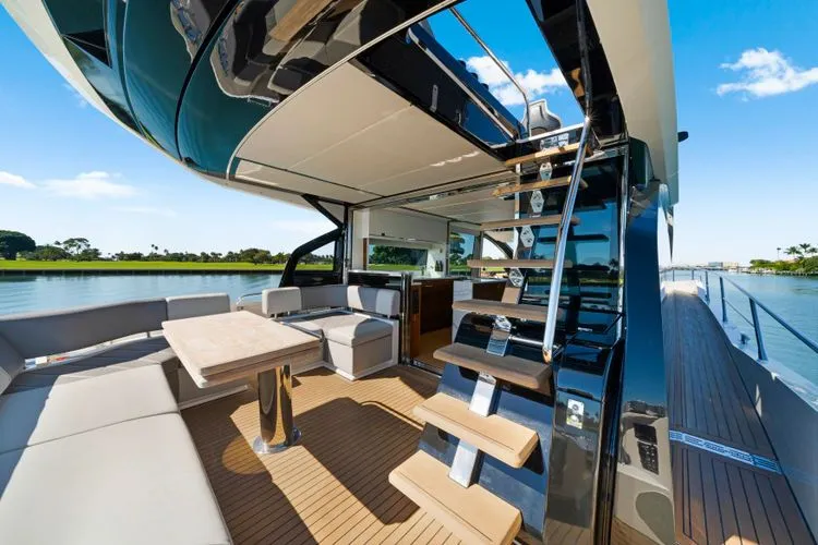  Yacht Photos Pics 2022 Sunseeker 65 Sport Yacht - Image 52