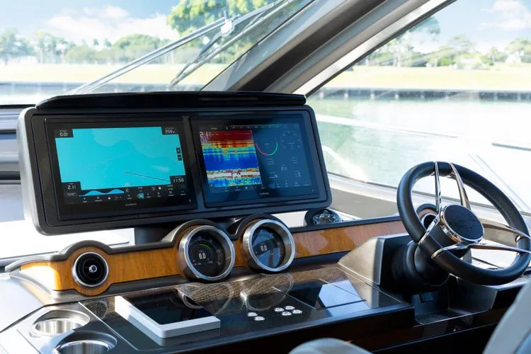  Yacht Photos Pics 2022 Sunseeker 65 Sport Yacht - Image 29