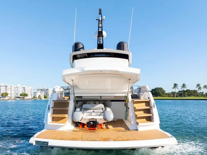 Yacht Photos Pics 2022 Sunseeker 65 Sport Yacht - Image 8