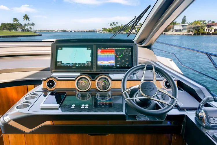  Yacht Photos Pics 2022 Sunseeker 65 Sport Yacht - Image 28