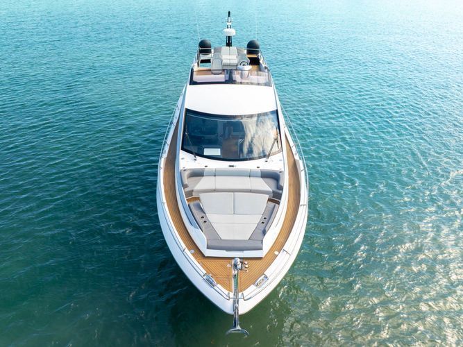 2022 Sunseeker 65 