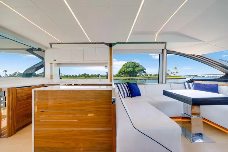  Yacht Photos Pics 2022 Sunseeker 65 Sport Yacht - Image 21