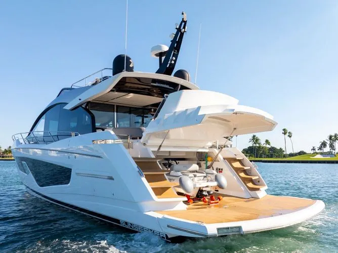 Yacht Photos Pics 2022 Sunseeker 65 Sport Yacht - Image 7