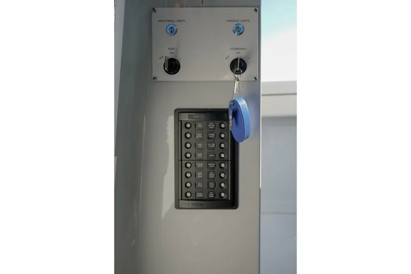 T/t The O Sheaux Yacht Photos Pics 2024 Valhalla Boatworks V-33- T/T THE O SHEAUX- Fuses