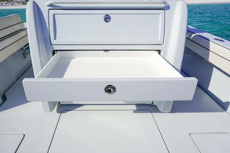 T/t The O Sheaux Yacht Photos Pics 2024 Valhalla Boatworks V-33- T/T THE O SHEAUX- Cockpit