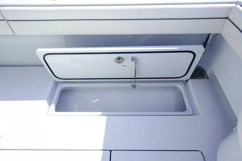 T/t The O Sheaux Yacht Photos Pics 2024 Valhalla Boatworks V-33- T/T THE O SHEAUX- Storage