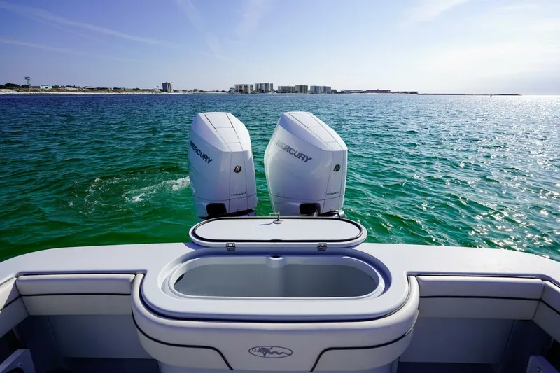 T/t The O Sheaux Yacht Photos Pics 2024 Valhalla Boatworks V-33- T/T THE O SHEAUX- Livewell