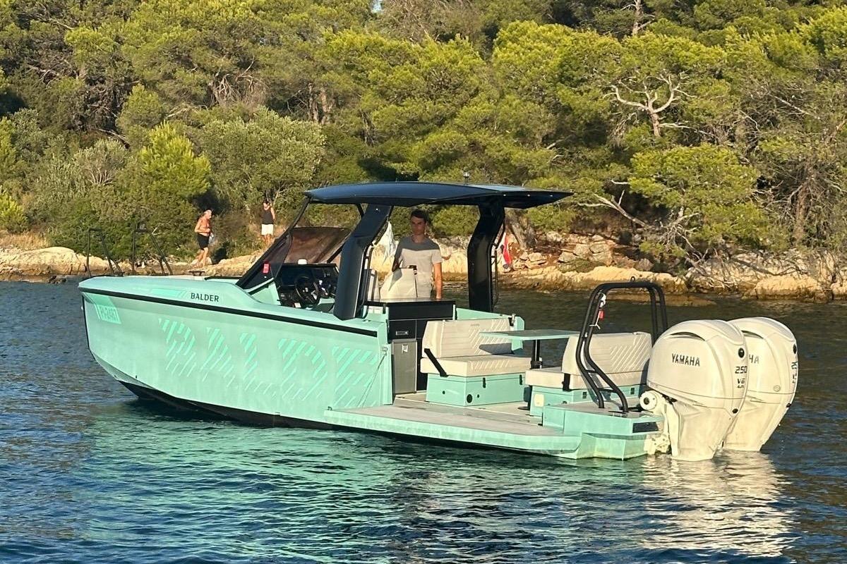 2025 Custom Balder 850