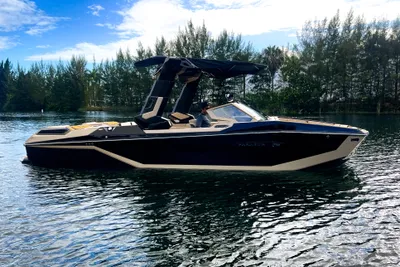 Nautique Paragon G25