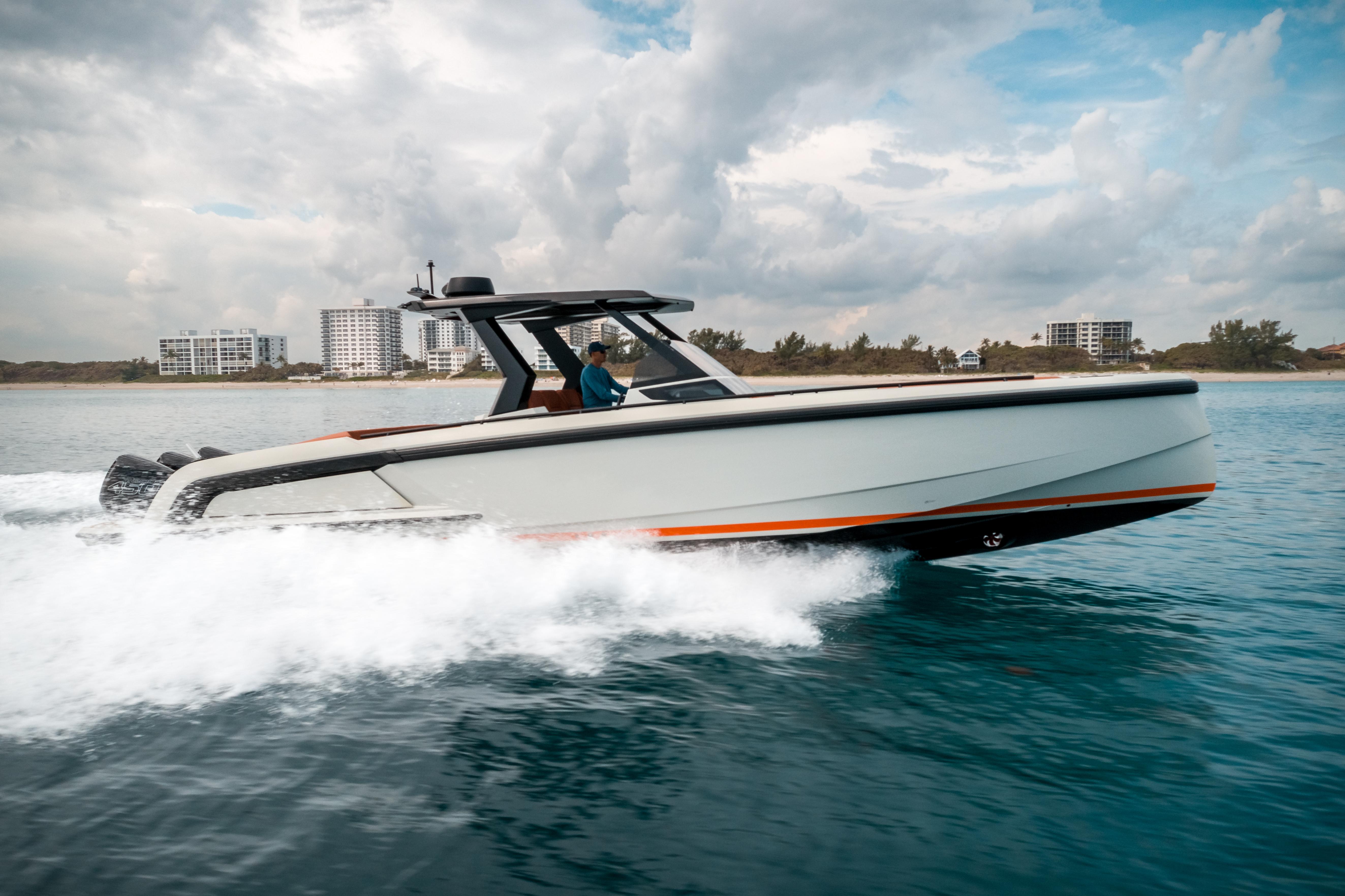 2021 Vanquish Yachts VQ40 Center Console for sale - YachtWorld