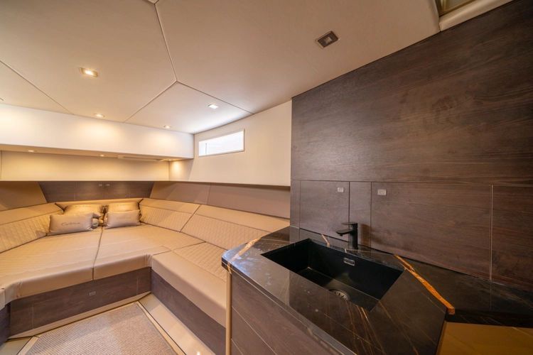 2022 Vanquish Yachts 45 