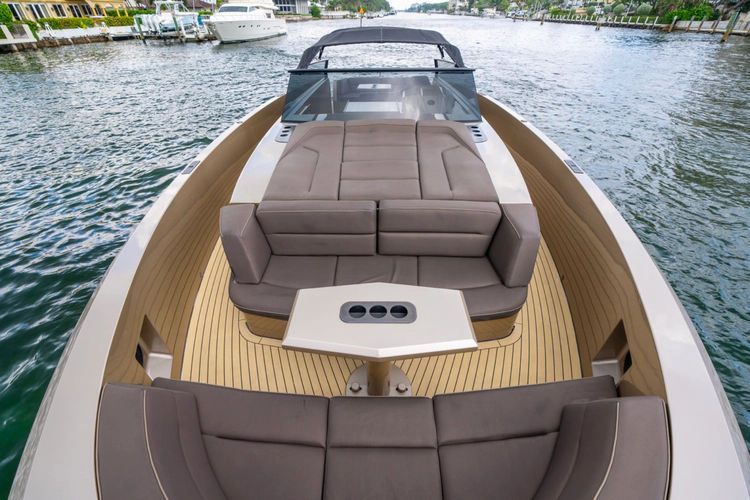 2022 Vanquish Yachts 45 