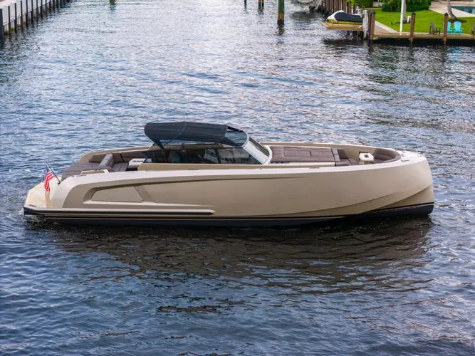  Yacht Photos Pics 2022 Vanquish Yachts Vq45 - Image 4